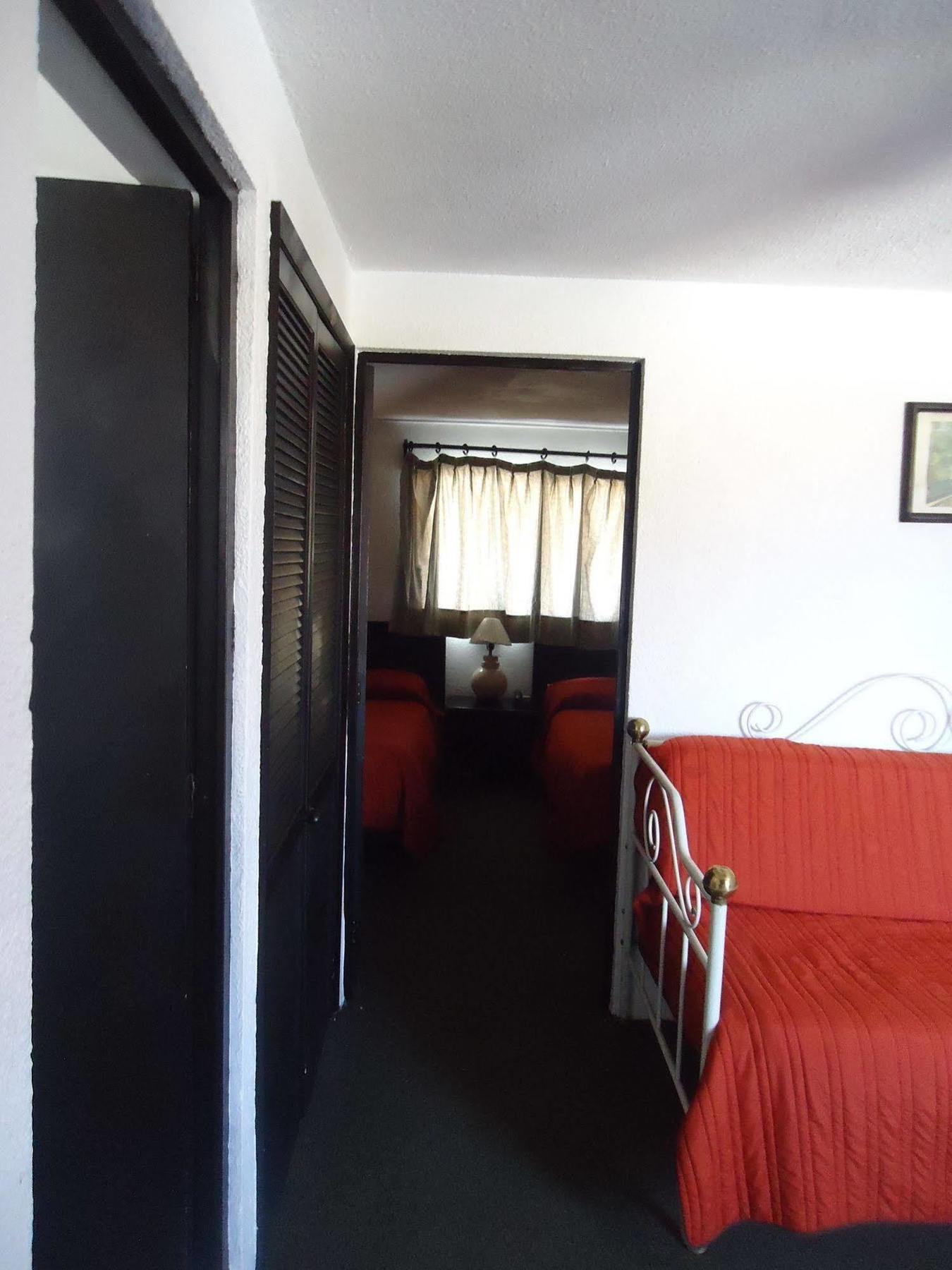 Oyo Hotel Casa Real Матеуала Экстерьер фото